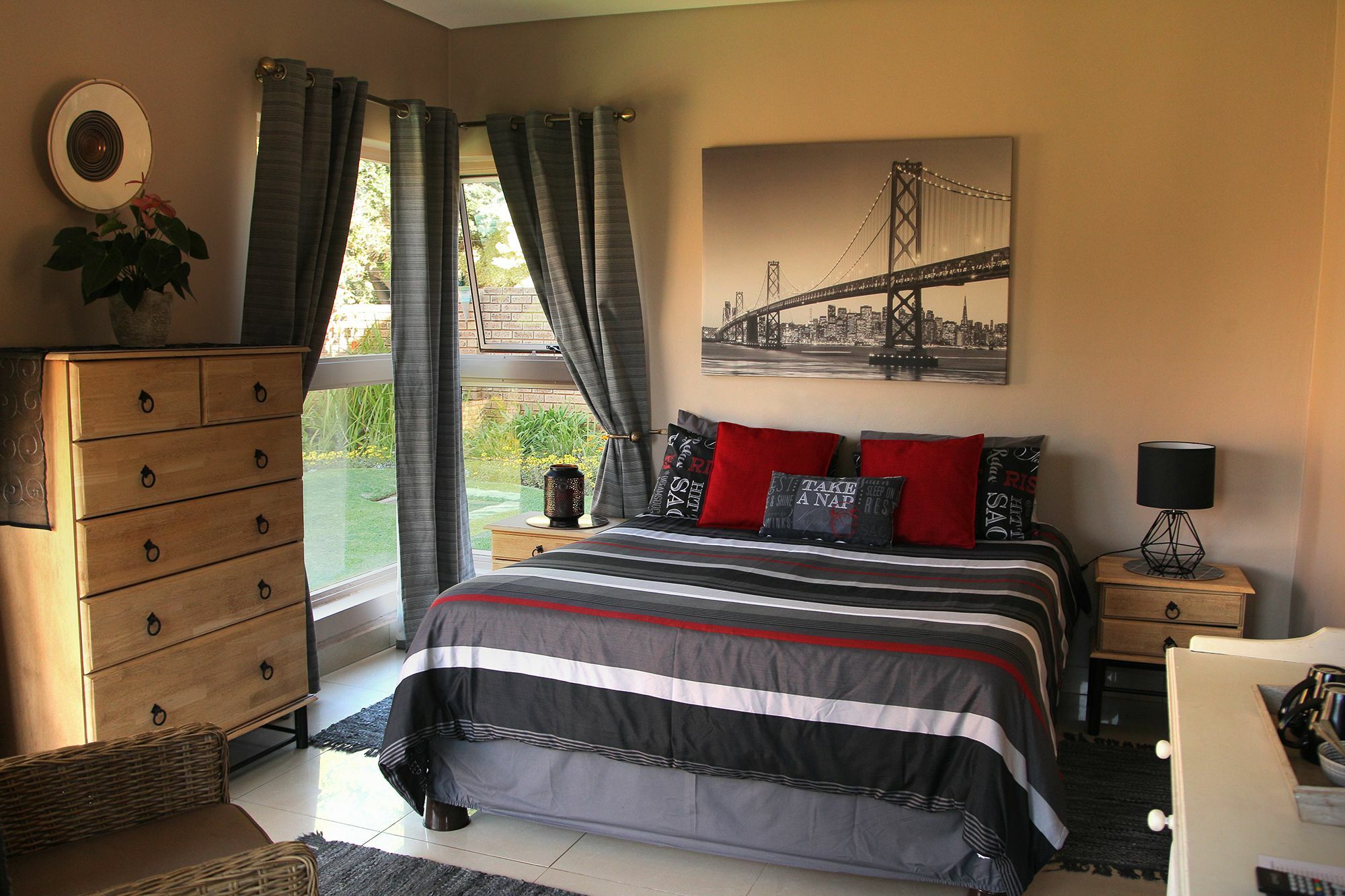 642 On Vincent Bed and Breakfast Pretoria-Noord Εξωτερικό φωτογραφία